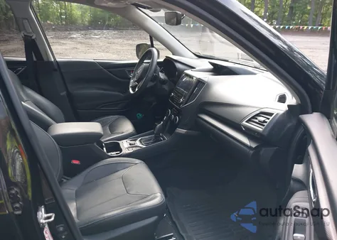 2019 Subaru Forester Limited z USA, uszkodzony, nr VIN JF2SKAUC6KH439996
